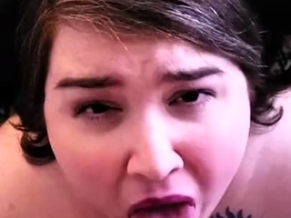 Newbie asian BBW enjoys anal