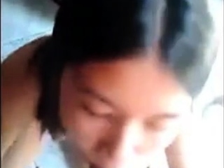 Novice Pinya GF getting a great orgasm