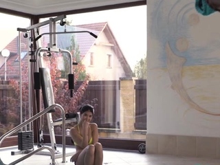 Fascinating first timer Woman Dee getting crammed up by device