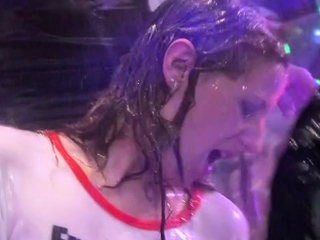 Adorable babes are sharing vehement kisses and wet cracks