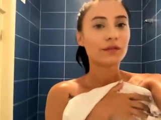 Little titted babe toys her pussy on webcam