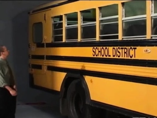 Youthful babe spreads wide for her teacher’s weenie