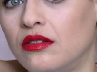 Extraordinary chick does her finest to get cum in mouth