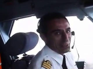 streap hotesse de l’air dans l’avion – F94