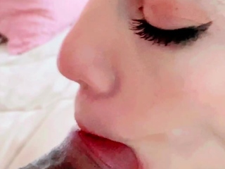 Amateur Blond Give Good POV Blowjob