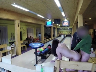 Amazing floozy conquers a enormous meat bazooka