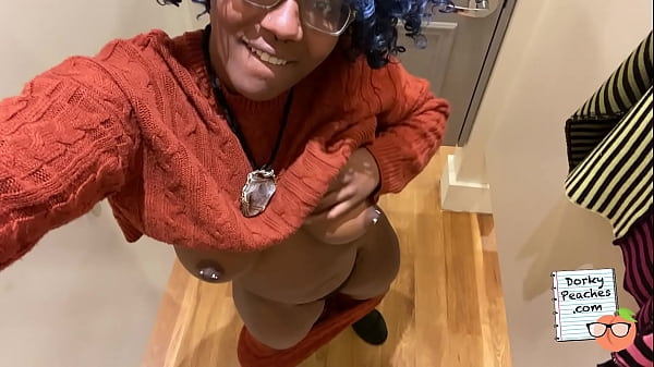 Public Flashing at Shopping Mall