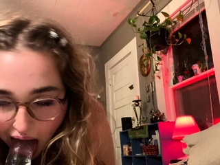 Puffy peach blondes solo toy action