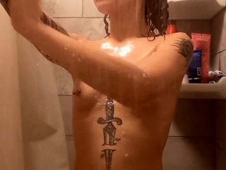 SMALL TIT BRUNETTE TATTOOED TEEN GIRLFRIEND CAUGHT IN SHOWER