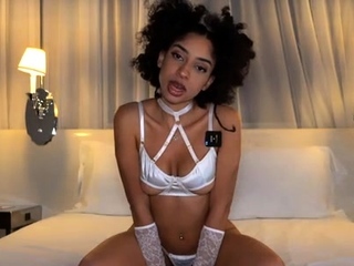 Chanelownsme – White Christmas