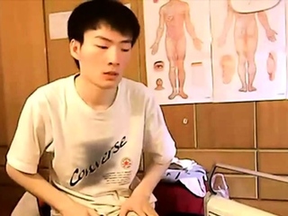 Asian masturbates and plays with her ass