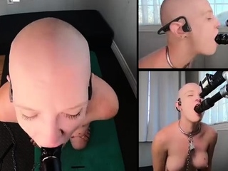 Big boobed Memphis masturbates in a bodystocking