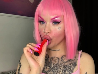 Amateur Webcam Chick Masturbates On Webcam More at